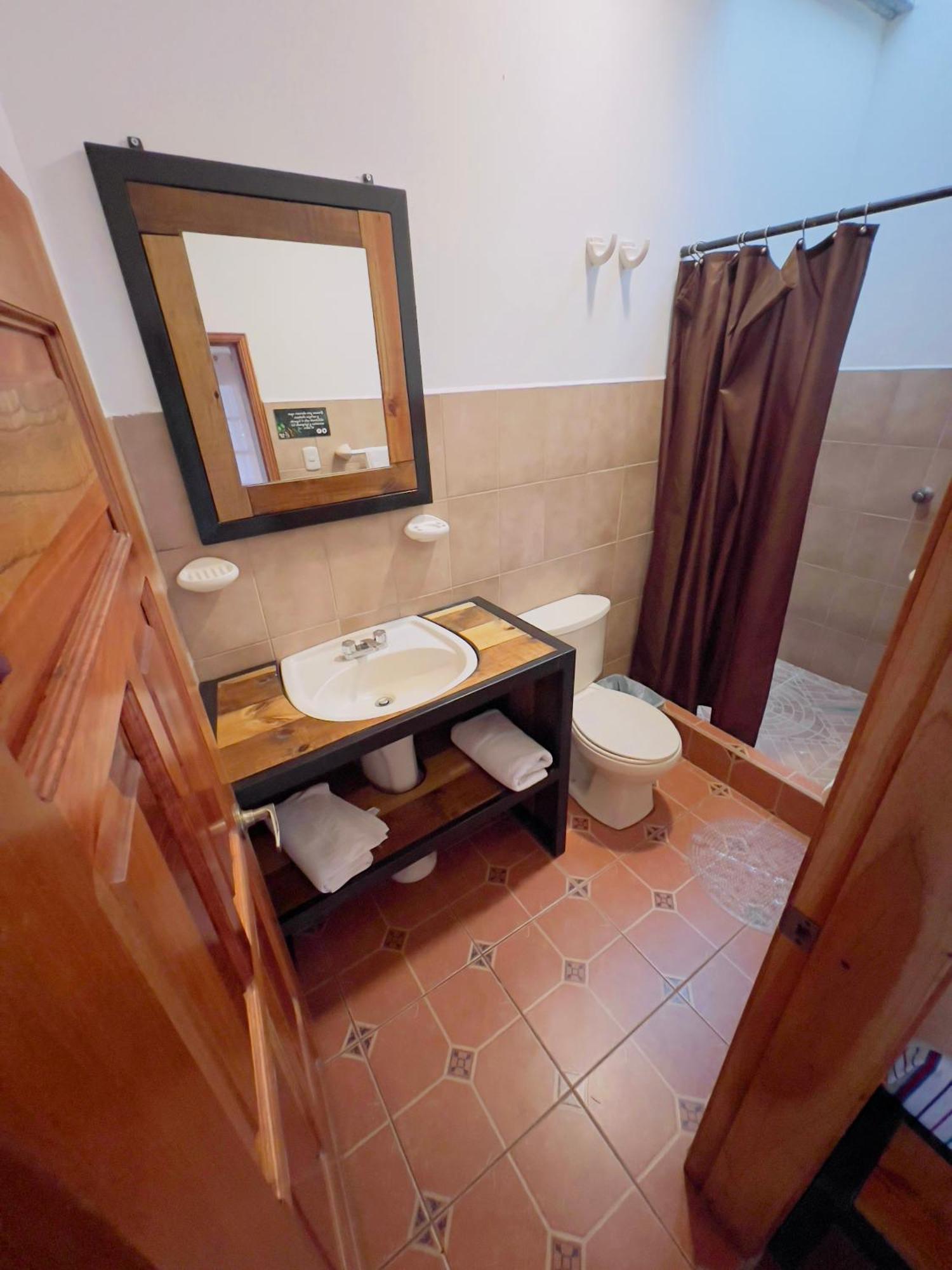 Jardin Cafe Hotel & Restaurant Gracias Luaran gambar